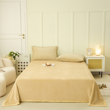 91家纺网 家纺一手货源 找家纺 恋人优选 2023新款牛奶绒毛毯 米白