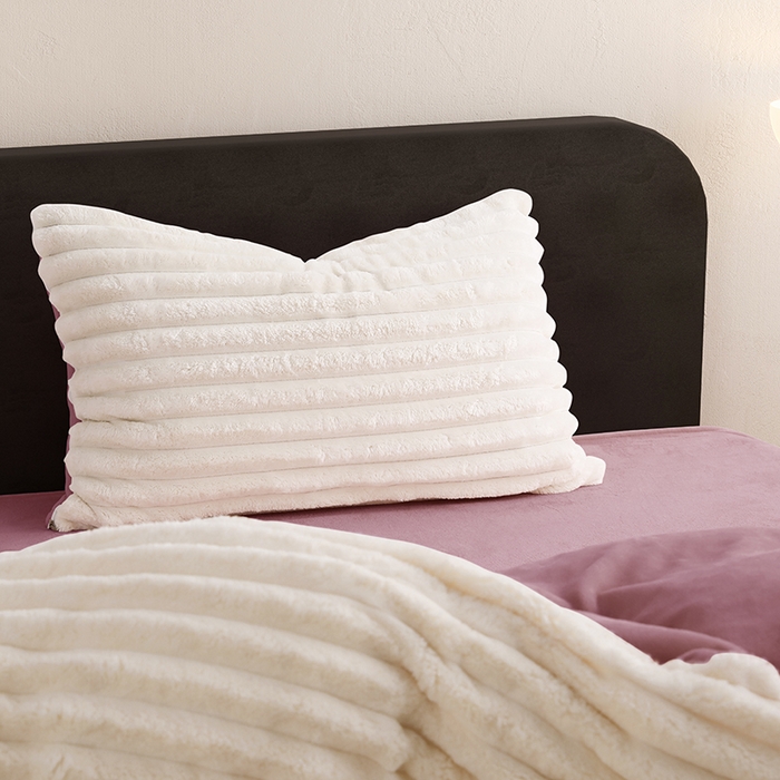 91家纺网 家纺一手货源 找家纺 千逸虹 2024新款高克重兔毛绒四件套 粉紫