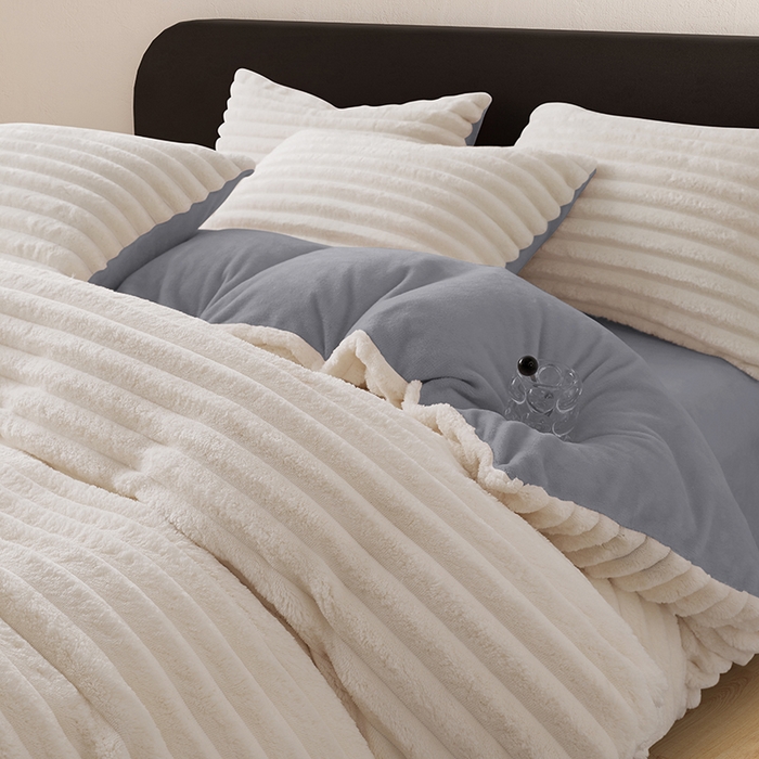 91家纺网 家纺一手货源 找家纺 千逸虹 2024新款高克重兔毛绒四件套 灰