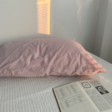 91家纺网 家纺一手货源 找家纺 （总）恋恋三季 2024新款40支13372中古风全棉印花单枕套-小野茶子（风格二）