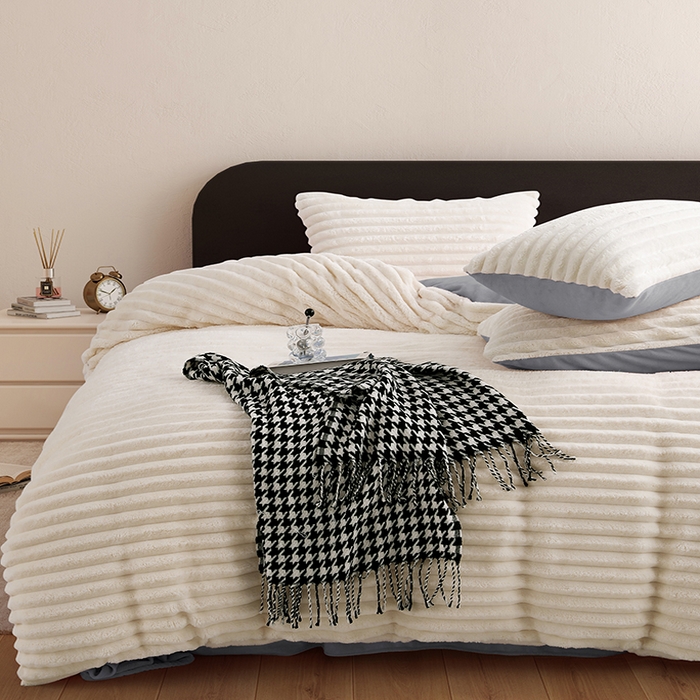 91家纺网 家纺一手货源 找家纺 千逸虹 2024新款高克重兔毛绒四件套 灰