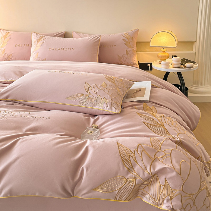 91家纺网 家纺一手货源 找家纺  A类母婴级全棉磨毛四件套纯棉高精密刺绣长绒棉床上用品床笠款 芙蓉-红桃