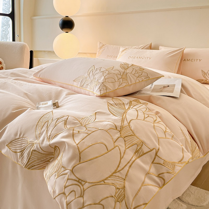 91家纺网 家纺一手货源 找家纺  A类母婴级全棉磨毛四件套纯棉高精密刺绣长绒棉床上用品床笠款 芙蓉-白桃