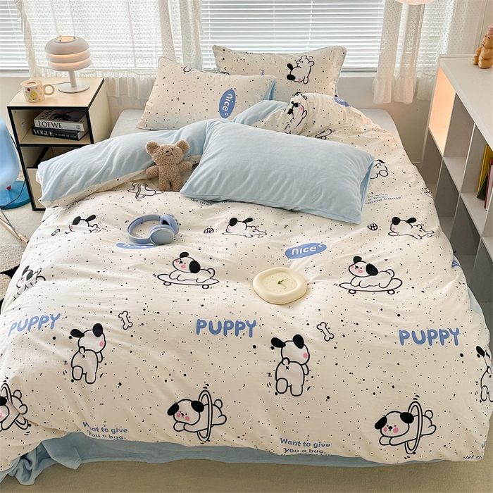 91家纺网 家纺一手货源 找家纺 昔可家纺 2023新款全棉加绒四件套 滑板狗狗蓝