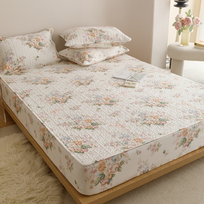 91家纺网 家纺一手货源 找家纺 忘忧草 2023新款A类全棉印花夹棉床笠 花期如梦