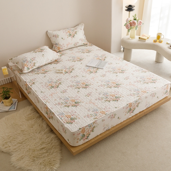 91家纺网 家纺一手货源 找家纺 忘忧草 2023新款A类全棉印花夹棉床笠 花期如梦