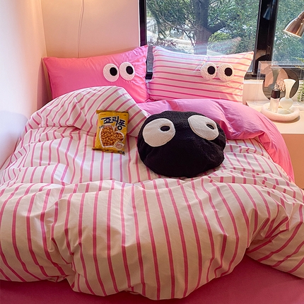 91家纺网 家纺一手货源 找家纺 （总）百寐 2023新款多巴胺混搭大眼毛巾绣全棉四件套纯棉条纹