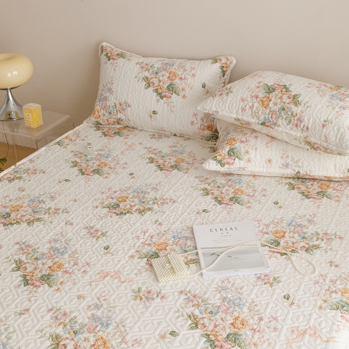 91家纺网 家纺一手货源 找家纺 忘忧草 2023新款A类全棉印花夹棉床笠 花期如梦