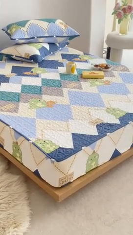 91家纺网 家纺一手货源 找家纺 忘忧草 2023新款A类全棉印花夹棉床笠 淘淘龙