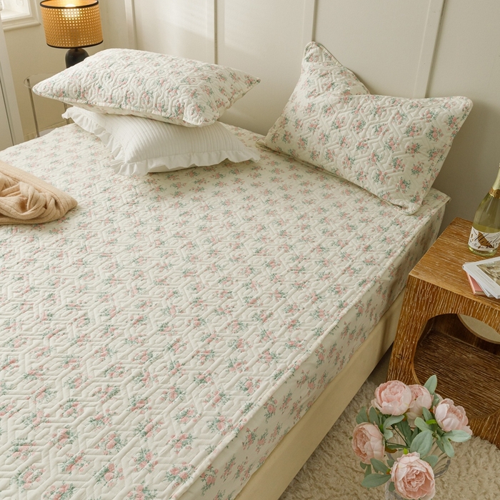 91家纺网 家纺一手货源 找家纺 忘忧草 2023新款A类全棉印花夹棉床笠 少女心