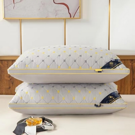 91家纺网 家纺一手货源 找家纺 （总)  轩琪家纺 2024新款五星酒店满天星枕芯枕头 (总) 轩琪家纺 2024希尔顿枕芯希尔顿枕头新款羽丝绒五星级酒店枕头枕芯，扭花枕芯，跑量枕芯、高护颈不塌陷、扭花面包枕芯学生枕芯、助睡眠