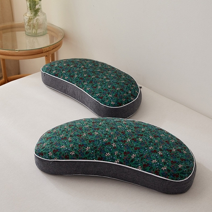 91家纺网 家纺一手货源 找家纺 乐可 2023新款猫耳朵荞麦枕 猫耳朵荞麦枕-绿碎花【单只装】