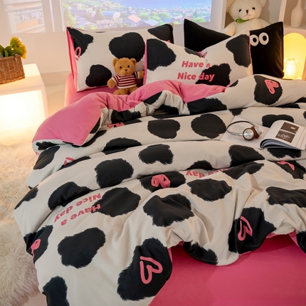 91家纺网 家纺一手货源 找家纺 韩秀家纺 2024新款超柔水洗棉双层纱大眼睛款印花四件套 绒朵