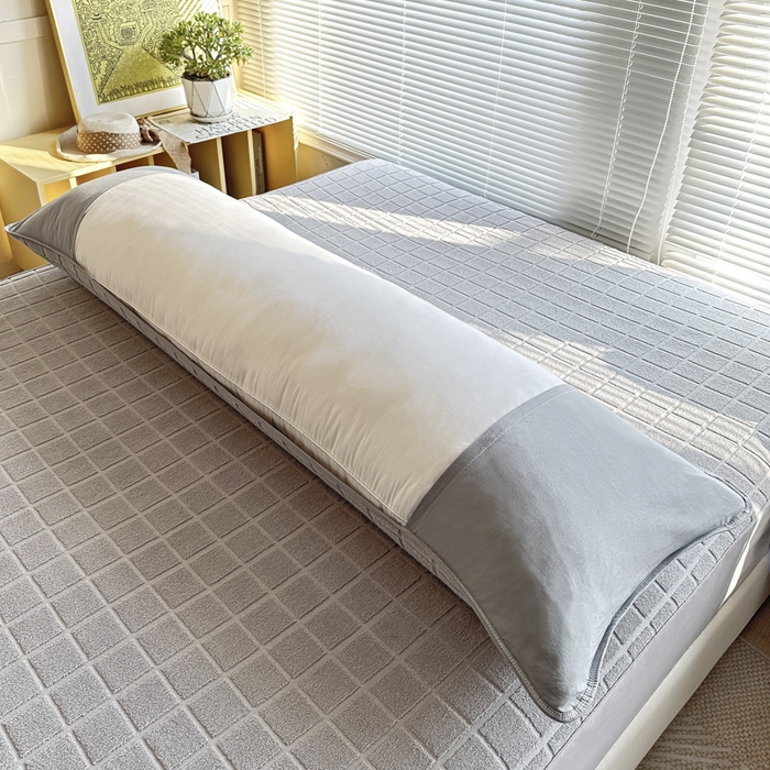 91家纺网 家纺一手货源 找家纺 爱港家纺 2023新款全棉A类毛巾布升级款长枕巾枕芯保护套 暖棉.灰