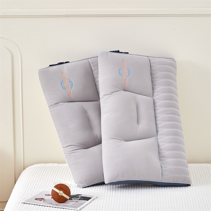 91家纺网 家纺一手货源 找家纺 纽乐家纺 2023新款分区护颈枕 灰蓝48*74cm/只