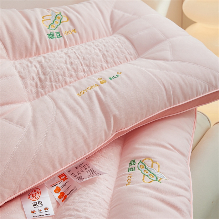 91家纺网 家纺一手货源 找家纺 纽乐家纺 2023新款豆眠护颈枕 豆眠护颈枕-豆粉48*74cm/只