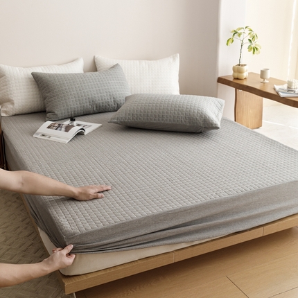 91家纺网 家纺一手货源 找家纺 忘忧草 2023新款A类全棉色织水洗夹棉床笠 格韵-浅灰