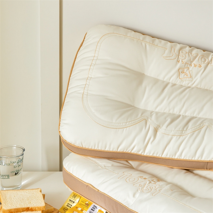 91家纺网 家纺一手货源 找家纺 纽乐家纺 2023新款奶香吐司枕 奶香吐司枕（舒适款-白色）48*74cm/只