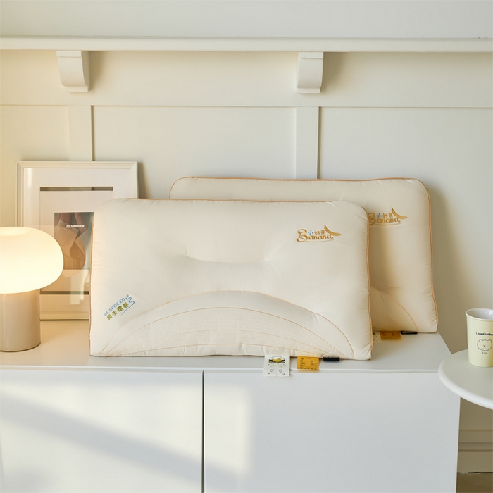 91家纺网 家纺一手货源 找家纺 纽乐家纺 2023新款娇生惯养小奶蕉护颈枕芯 娇生惯养小奶蕉-香芋紫48*74cm/只