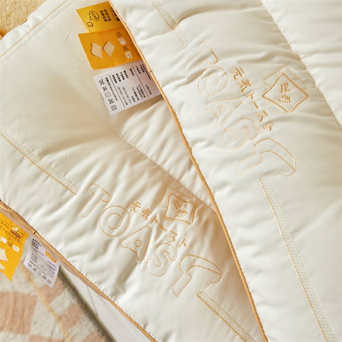 91家纺网 家纺一手货源 找家纺 纽乐家纺 2023新款奶香吐司枕 奶香吐司枕（舒适款-白色）48*74cm/只