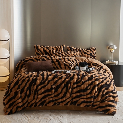 91家纺网 家纺一手货源 找家纺 金奇达家纺 2024秋冬保暖加厚绒类斑马皮草绒四件套-【美拉德】系列 斑马咖
