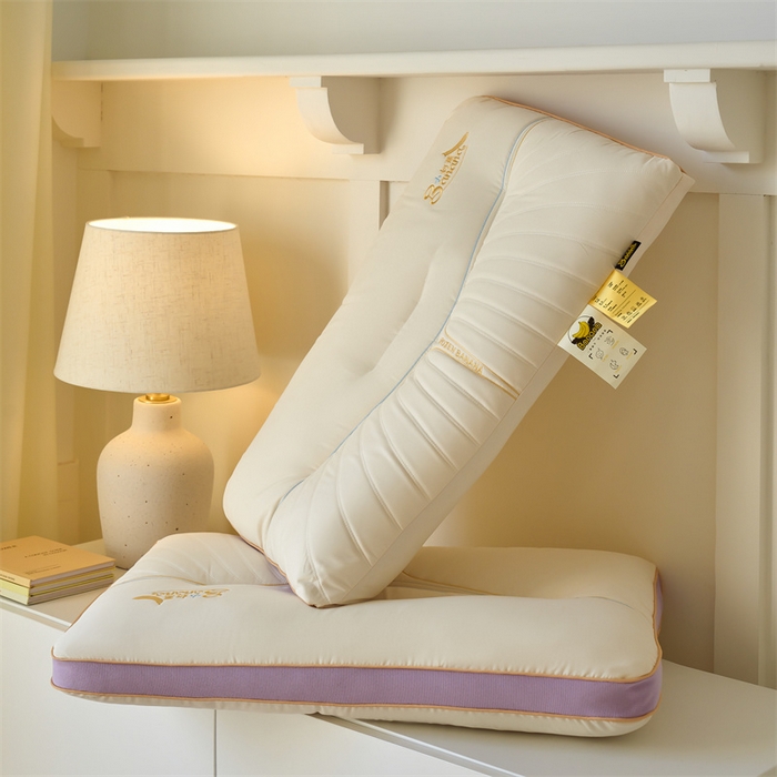 91家纺网 家纺一手货源 找家纺 纽乐家纺 2023新款小奶蕉护颈枕芯 小奶蕉-香芋紫48*74cm/只