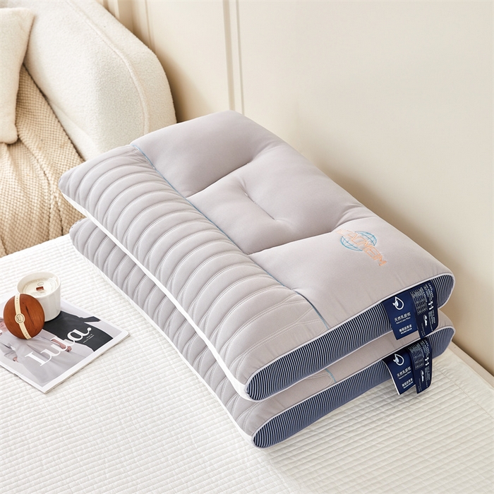 91家纺网 家纺一手货源 找家纺 纽乐家纺 2023新款分区护颈枕 灰蓝48*74cm/只