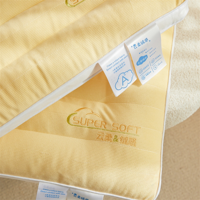 91家纺网 家纺一手货源 找家纺 纽乐家纺 2023新款云柔绒感枕 云柔绒感枕嫩黄色48*74cm/只