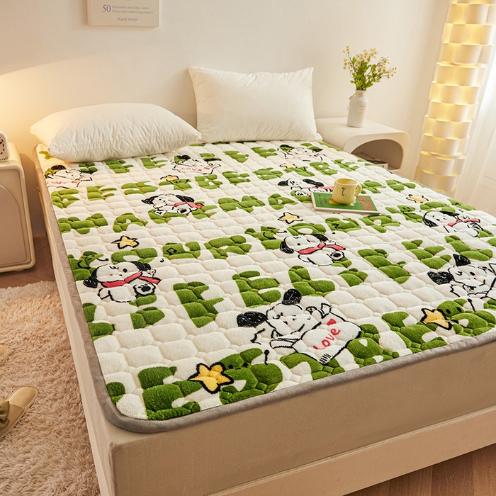 91家纺网 家纺一手货源 找家纺 富威堡家纺 2023新款牛奶绒印花夹棉床护垫床垫垫子 乐乐狗