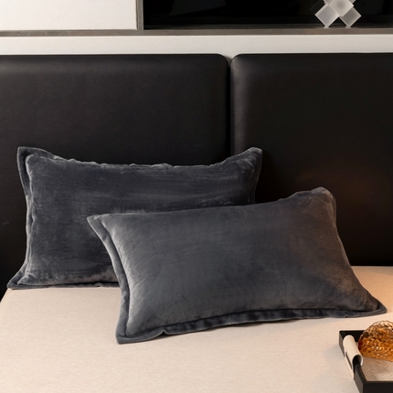 91家纺网 家纺一手货源 找家纺 （总）雅萱家纺 2023新款A类牛奶绒印花枕套