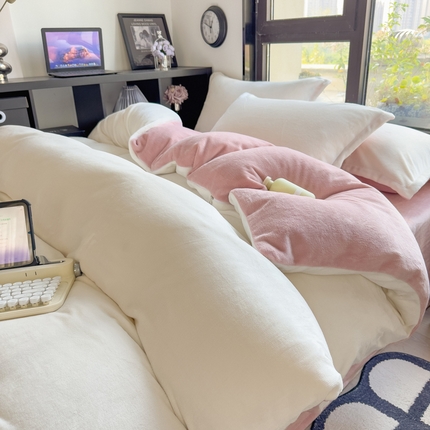 91家纺网 家纺一手货源 找家纺 （总）人人爱家纺 2025新款牛奶绒纯色双拼四件套珊瑚绒法兰绒保暖绒四件套