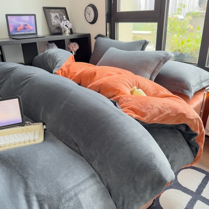 91家纺网 家纺一手货源 找家纺 （总）人人爱家纺 2025新款牛奶绒纯色双拼四件套珊瑚绒法兰绒保暖绒四件套