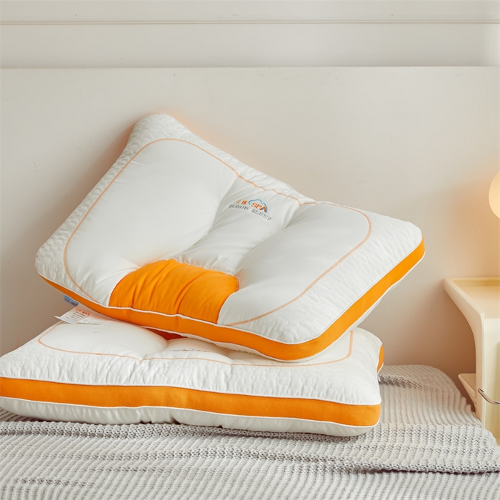 91家纺网 家纺一手货源 找家纺 纽乐家纺 2023新款云感spa分区护颈枕 云感spa分区护颈枕-橙白48*74cm/只