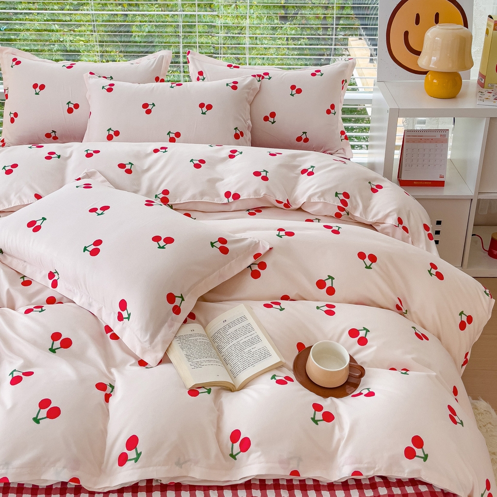 91家纺网 家纺一手货源 找家纺 布可家纺 2025新款水洗棉宽边印花四件套 小樱桃