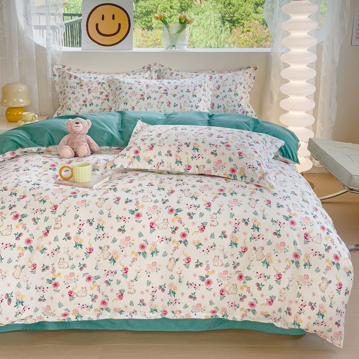 91家纺网 家纺一手货源 找家纺 布可家纺 2025新款水洗棉宽边印花四件套 小粉兔兔