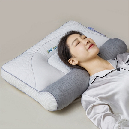 91家纺网 家纺一手货源 找家纺 （总）昕科 2025新款颈眠牵引护颈枕-分区刺绣颈椎牵引枕芯直播爆款枕芯护颈枕头成人颈椎枕