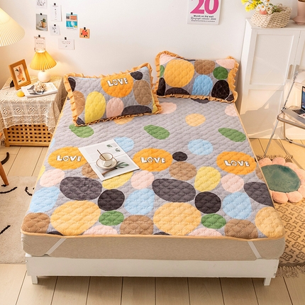 羽爱家纺 2024新款牛奶绒直边款床盖床垫 魔力圈圈