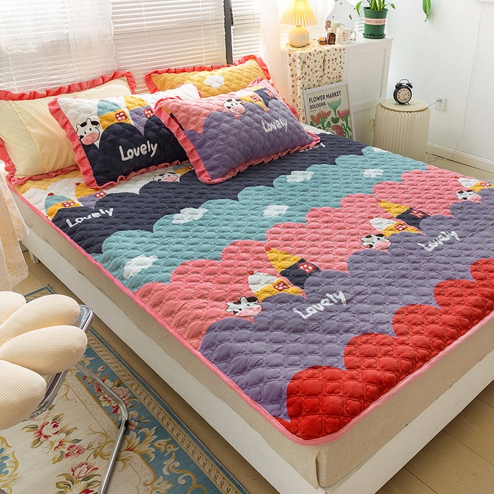 91家纺网 家纺一手货源 找家纺 羽爱家纺 2024新款牛奶绒直边款床盖床垫 牛牛屋