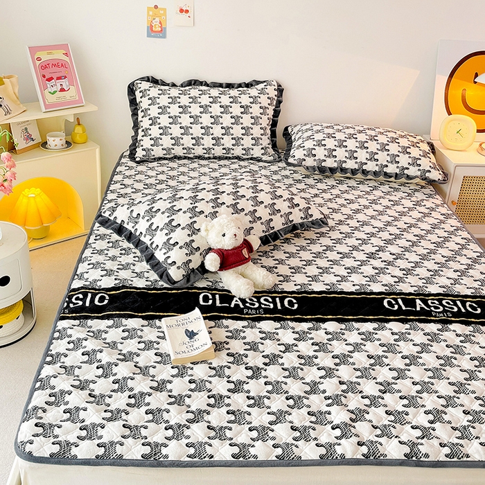 91家纺网 家纺一手货源 找家纺 羽爱家纺 2024新款牛奶绒直边款床盖床垫 摩登