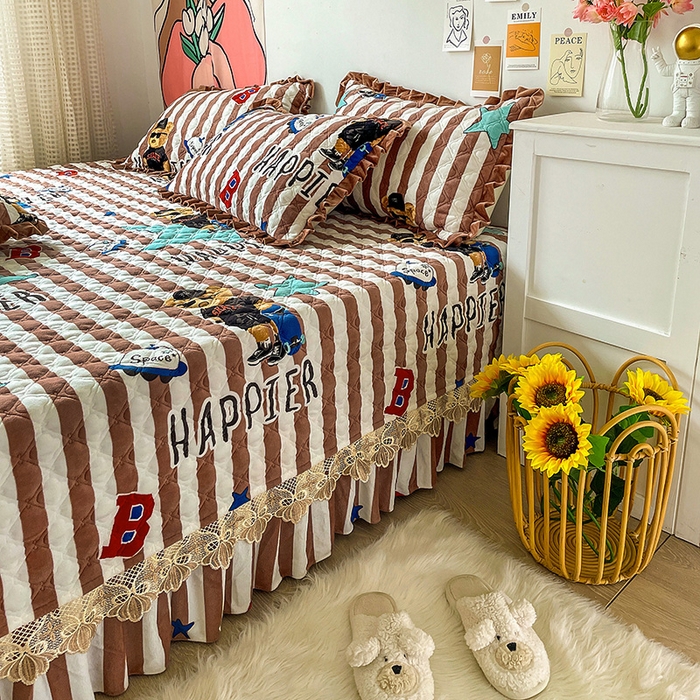 91家纺网 家纺一手货源 找家纺 羽爱家纺 2024新款牛奶绒榻榻米床盖 酷派小熊