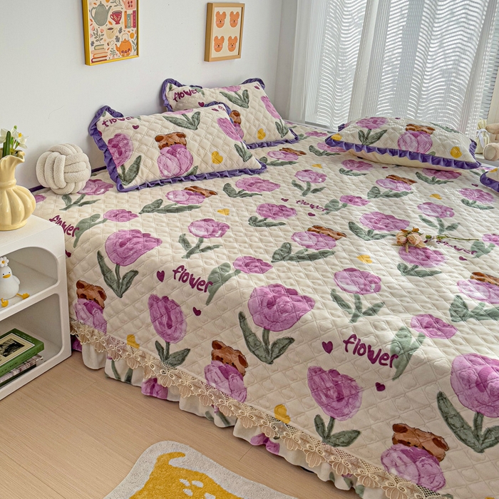 91家纺网 家纺一手货源 找家纺 羽爱家纺 2024新款牛奶绒榻榻米床盖 郁金香 