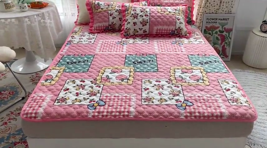 91家纺网 家纺一手货源 找家纺 羽爱家纺 2024新款牛奶绒直边款床盖床垫 甜蜜一方