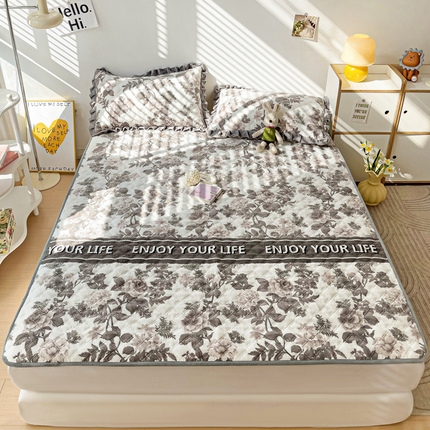 羽爱家纺 2024新款牛奶绒直边款床盖床垫 花都 
