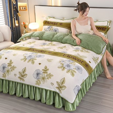 91家纺网 家纺一手货源 找家纺 莱凯家纺 2025新款牛奶绒四件套保暖加厚金貂绒套件 风雅绿