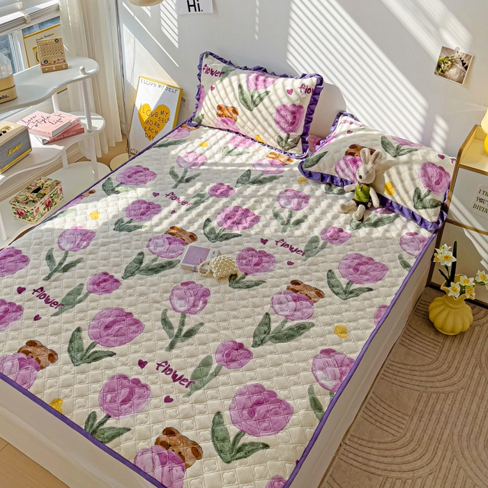 91家纺网 家纺一手货源 找家纺 羽爱家纺 2024新款牛奶绒直边款床盖床垫 郁金香