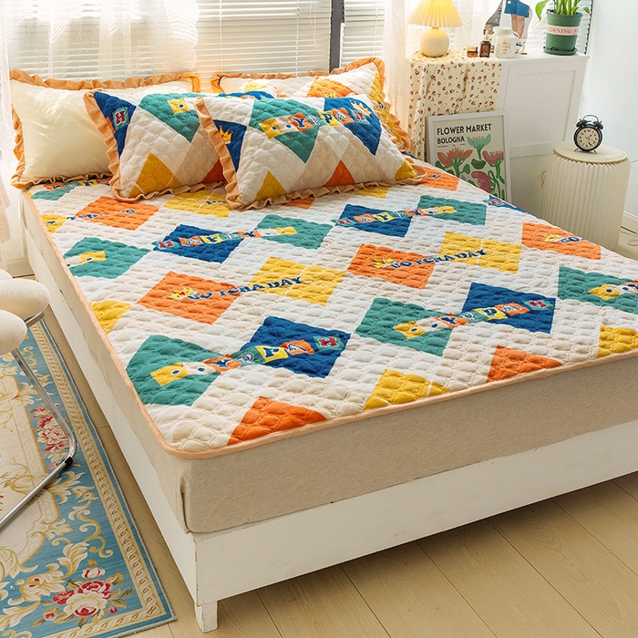 91家纺网 家纺一手货源 找家纺 羽爱家纺 2024新款牛奶绒直边款床盖床垫 开心格