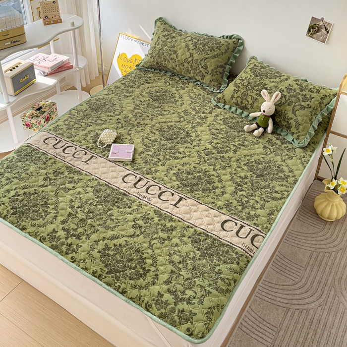 91家纺网 家纺一手货源 找家纺 羽爱家纺 2024新款牛奶绒直边款床盖床垫 晨光 