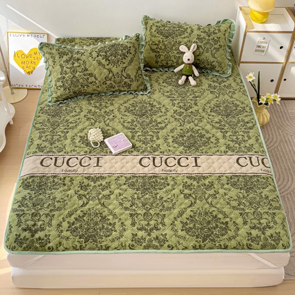 91家纺网 家纺一手货源 找家纺 （总）羽爱家纺 2024新款牛奶绒直边款床盖床垫