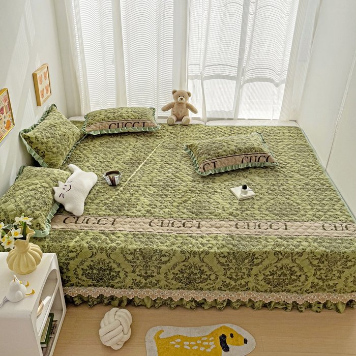 91家纺网 家纺一手货源 找家纺 羽爱家纺 2024新款牛奶绒榻榻米床盖 晨光 