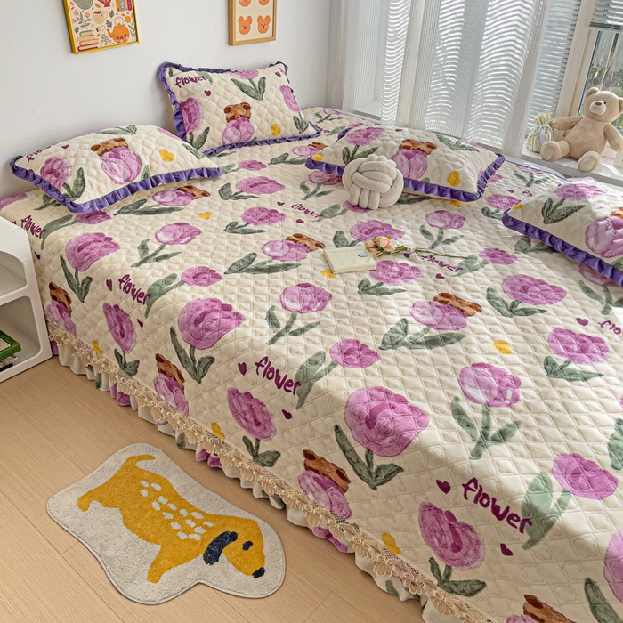 91家纺网 家纺一手货源 找家纺 羽爱家纺 2024新款牛奶绒榻榻米床盖 郁金香 